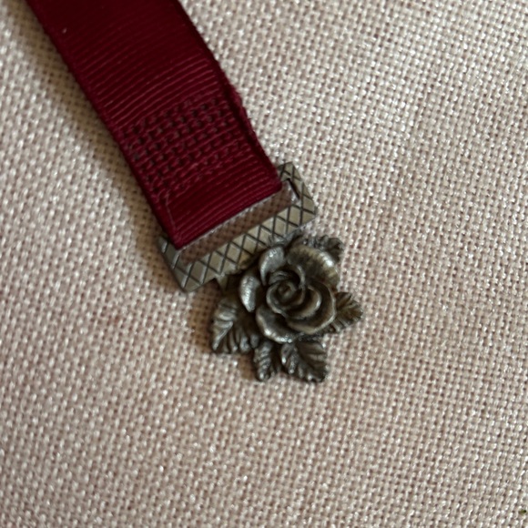 Vintage Elegant Red Ribbon Bookmark with Silver Accents - Picture 4 of 8